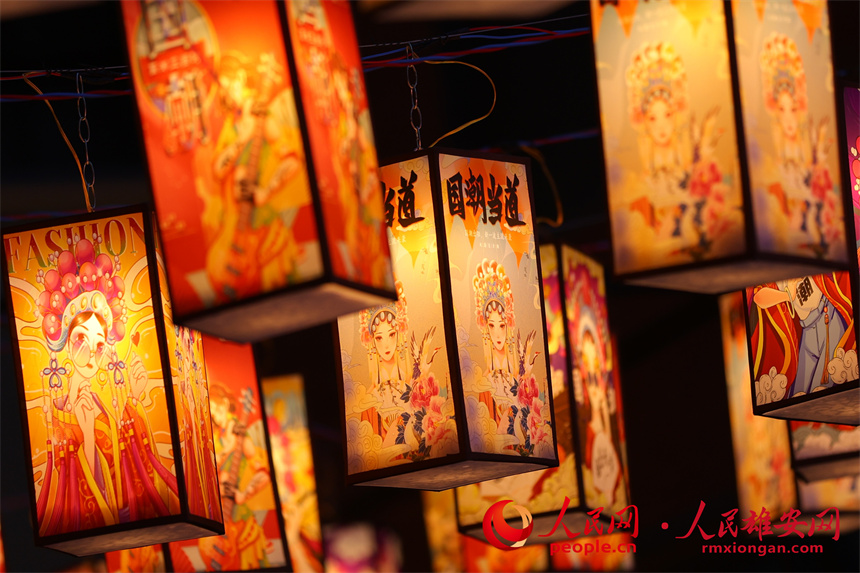 觸夢(mèng)未來(lái)·雄安元宇宙音樂(lè)花燈會(huì)活動(dòng)現(xiàn)場(chǎng)。人民網(wǎng)記者 宋燁文攝