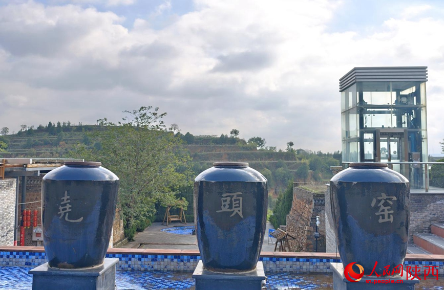 黑釉瓷氣勢宏偉，具有深厚的歷史文化積淀。人民網(wǎng) 王麗攝